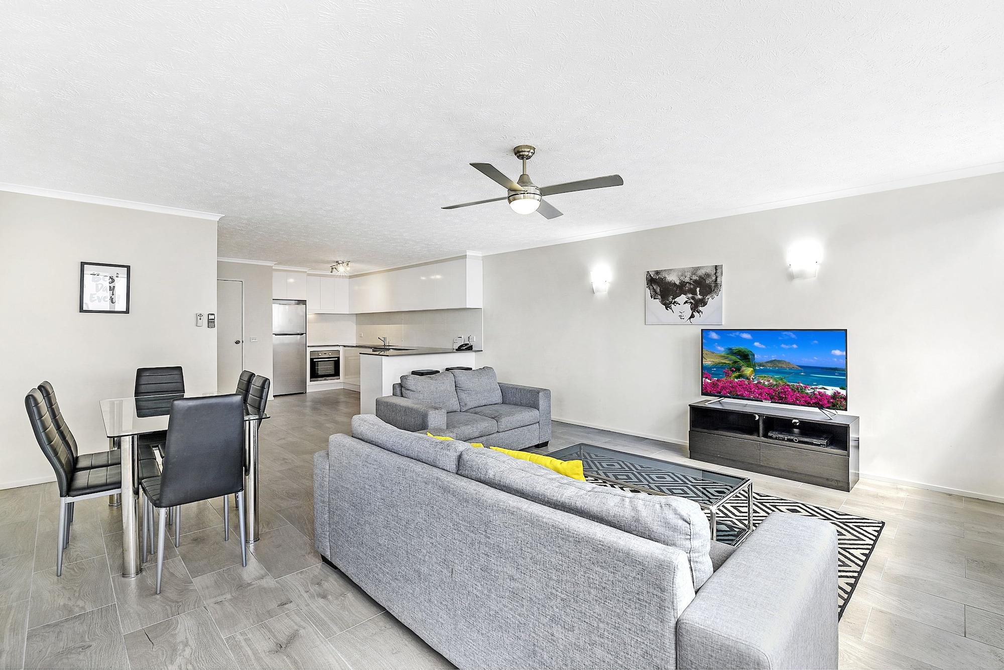 Broadbeach Travel Inn Apartments Голд-Кост Экстерьер фото